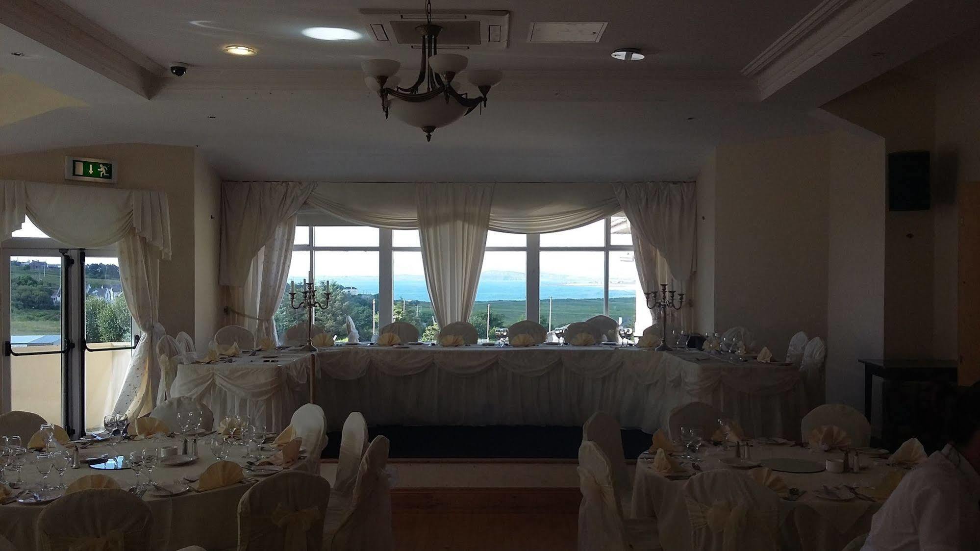 בליליפין The Strand Hotel מראה חיצוני תמונה